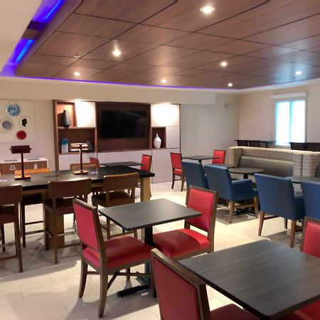 Holiday Inn Express Hotel & Suites Exmore-Eastern Shore By Ihg Buitenkant foto